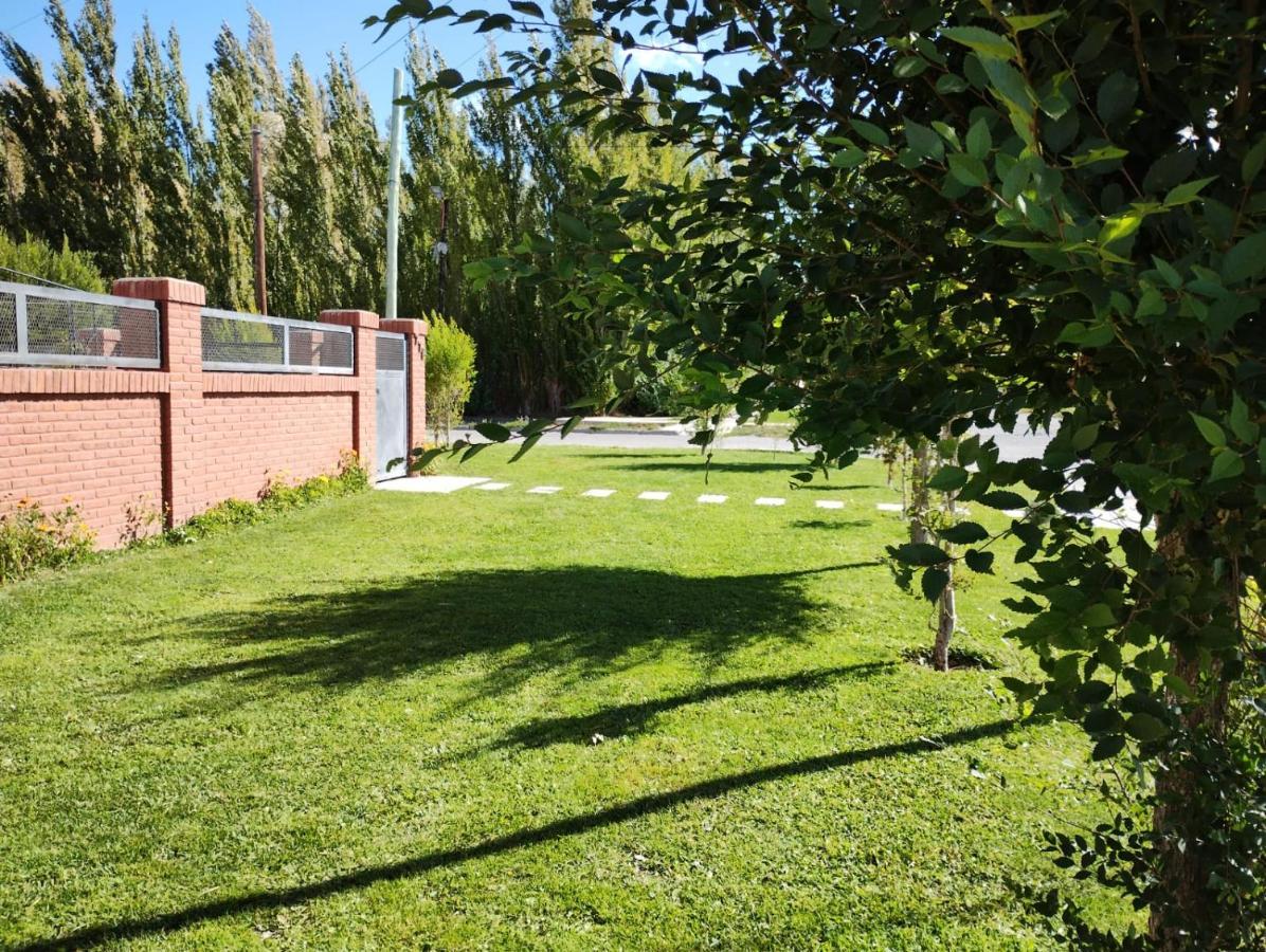 Hospedaje, Departamentos J&R Perito Moreno Exterior foto